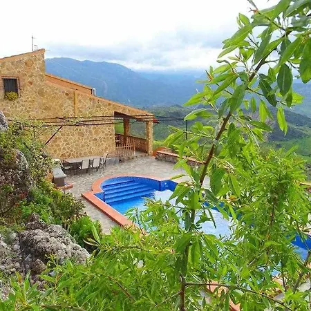 El Valle Dorado Chalet